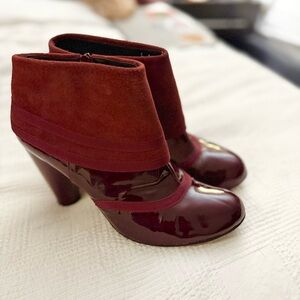 Very Volatile boots 10 ox blood Red Heeled Booties patent leather and suede